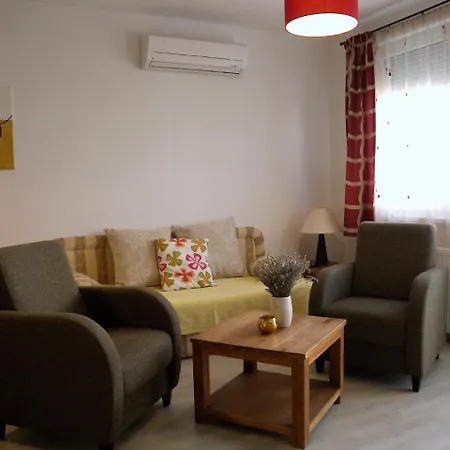 Apartment In Siofok/balaton 19738